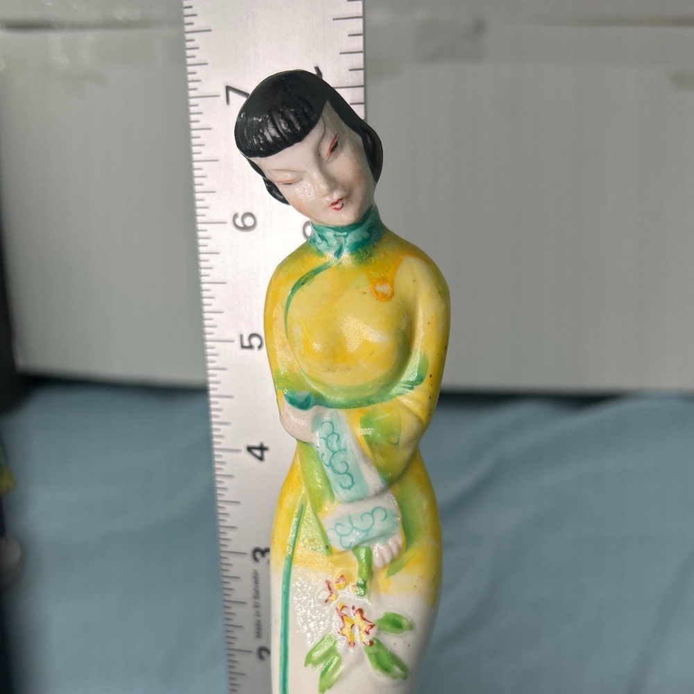 Vintage Made in Occupied Japan Porcelain Asian Figurine Pair Yellow Green 7.5" - Picture 8 of 8